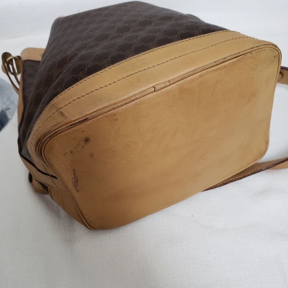 Authentic Vintage Celine drawstring bucket bag - Picture 4 of 16